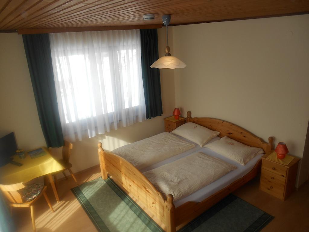 Gasthof Trattner Pension Waldhof Sankt Peter am Kammersberg Zimmer foto